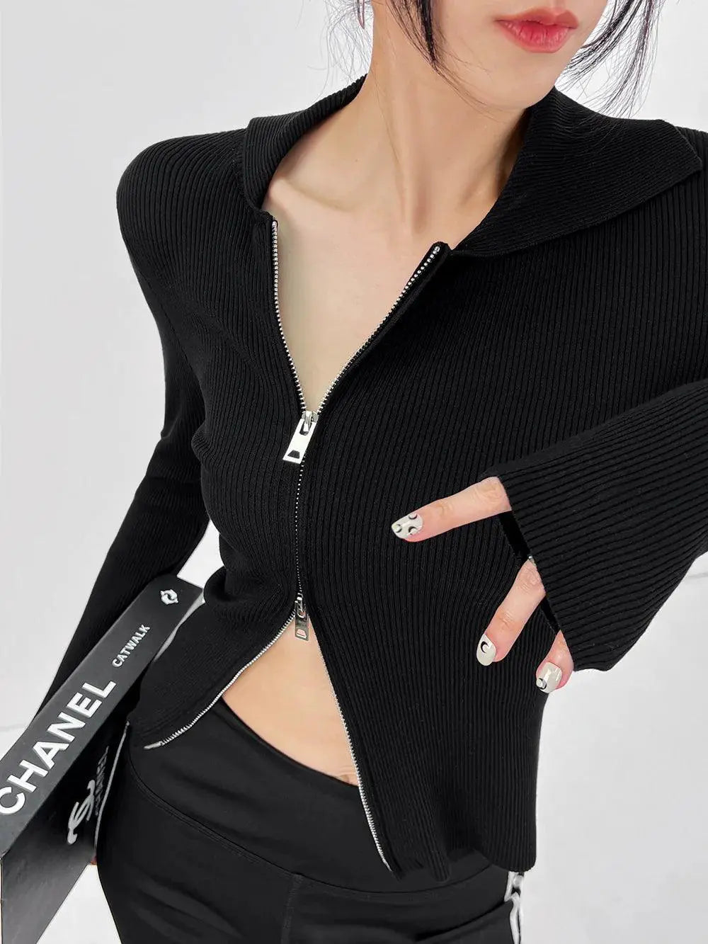 Double Z Asymmetric Zipper V Neck Sweater Chic Style