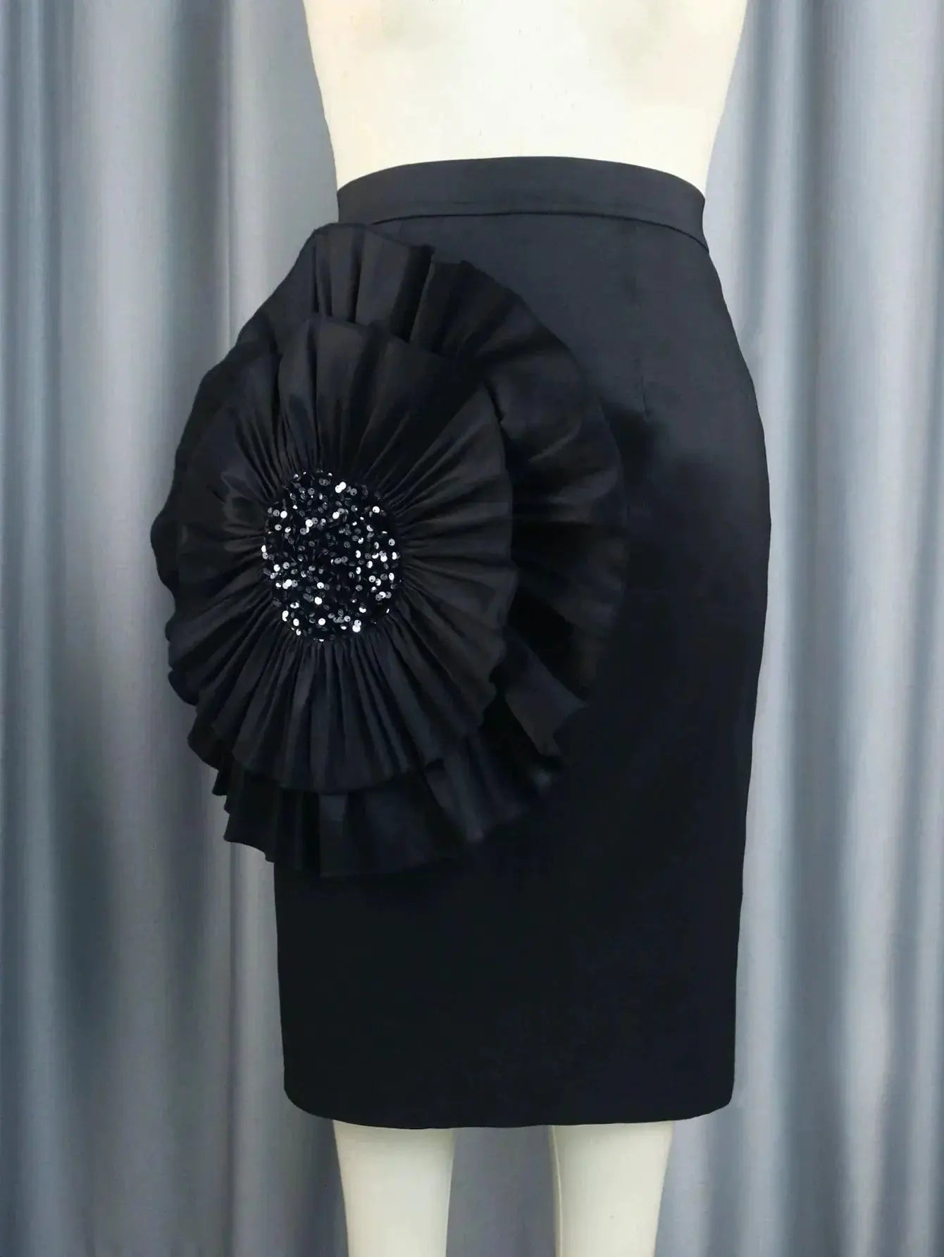 Plus Size Floral Midi Skirt With Timeless Elegant Charm