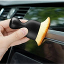2 Pcs Car Interior Dust Sweeping Soft Brush Tool Cleaning