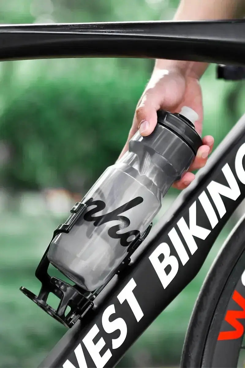 Lightweight Bottle Cage for Cyclists — product view 17