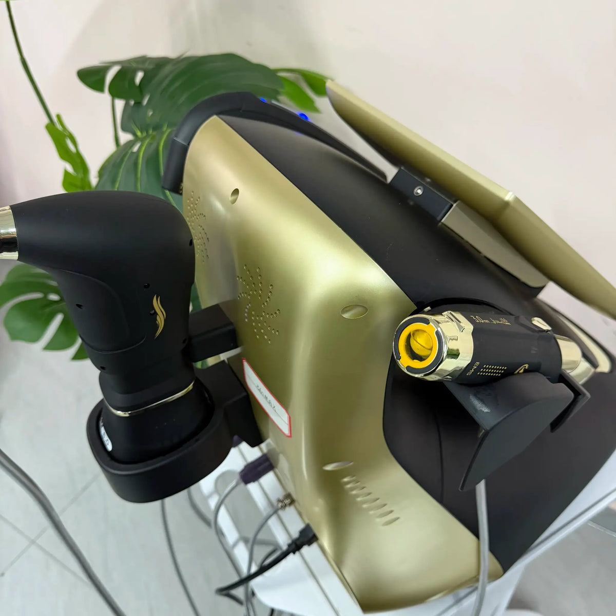 Professional beauty Equipment Machine 25D 360MAX for Face Lifting Slimming and Fat Reduction Latest Model for Beauty Salon