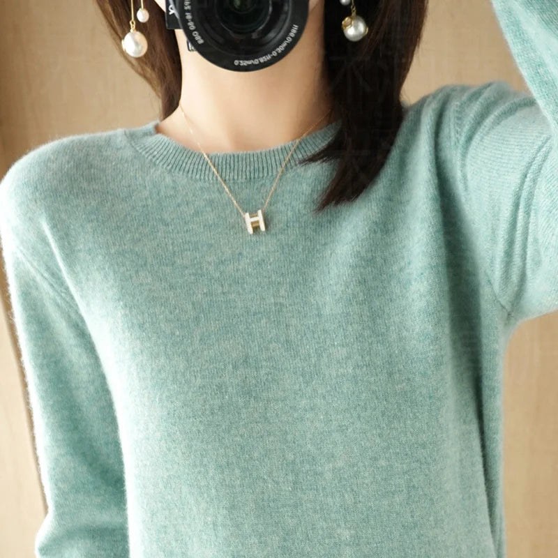 Crew Neck Cashmere Knit Sweater