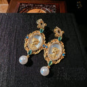 Women Gemstone Necklace and Zirconia Pearl Earrings Set in Textured 18K Gold