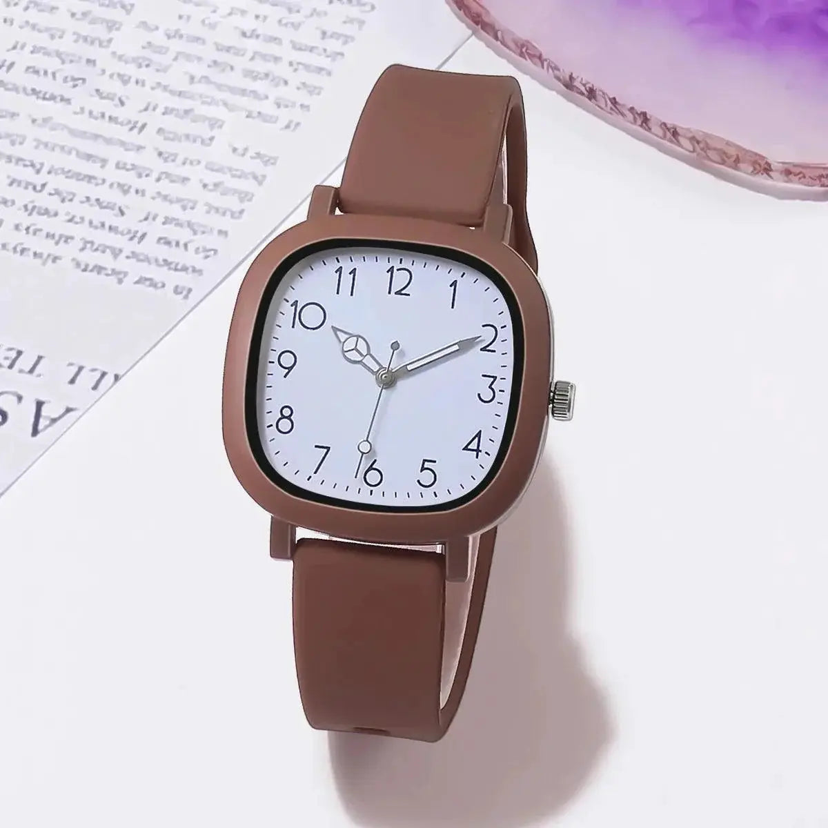Stylish Square Dial Silicone Watch For Women Chic Timepiece