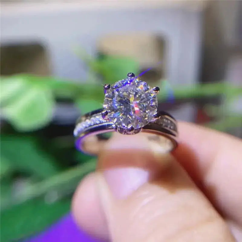 Two Tone Flower Zircon Ring — product image 1