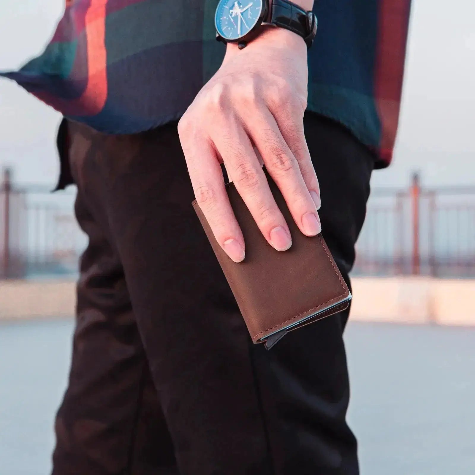 RFID Blocking Cardholder For Men Stylish Business Travel