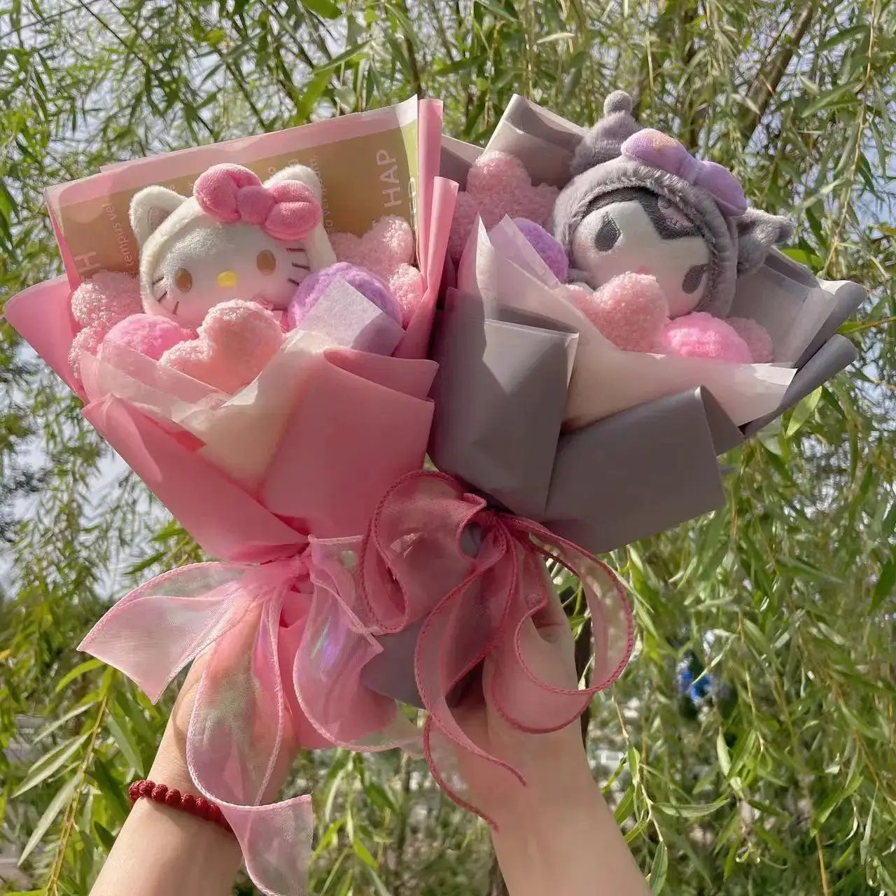 Hello Kitty Plush And Rose Soap Bouquet Gift Set Deluxe