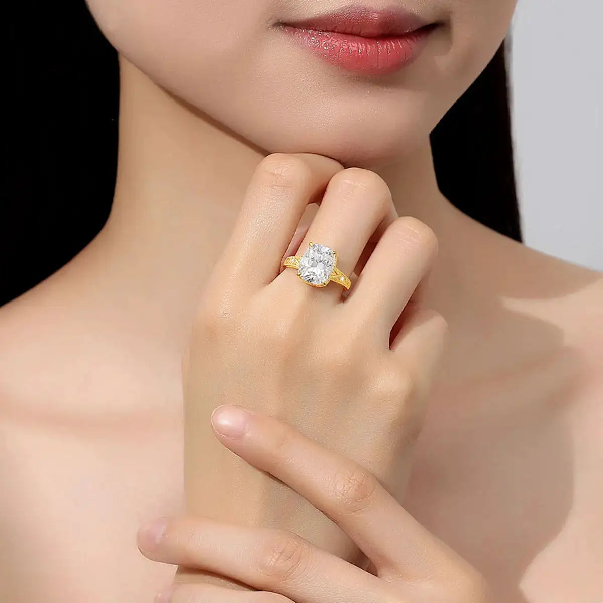 S925 Pure Silver Retro Square Patterned Circle Moissanite Women's Diamond Ring, Old Mine Cut Simple Old Money Style Wedding Engagement Ring, Valentine's Day Gift, Unique Jewelry Gift for Holidays/Birthdays/Parties, the Best G