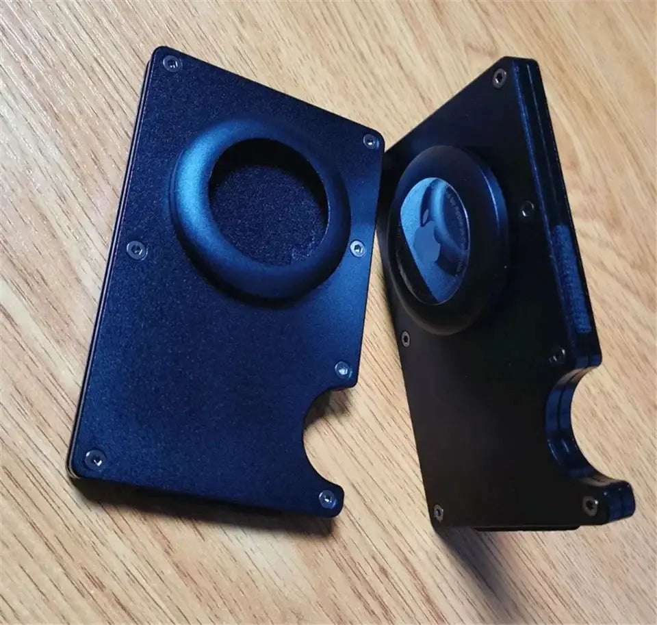Slim Metal Wallet for AirTag and RFID — product view 13