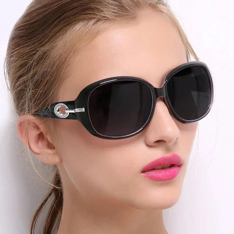 Stylish Womens Polarized UV400 Sunglasses Retro Frame