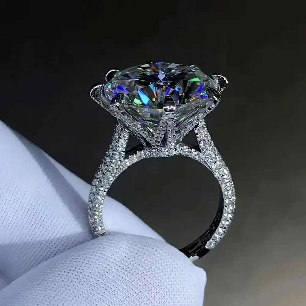 Men Women Gold Moissanite Wedding Ring — product image 1