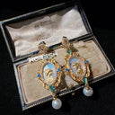 Women Gemstone Necklace and Zirconia Pearl Earrings Set in Textured 18K Gold