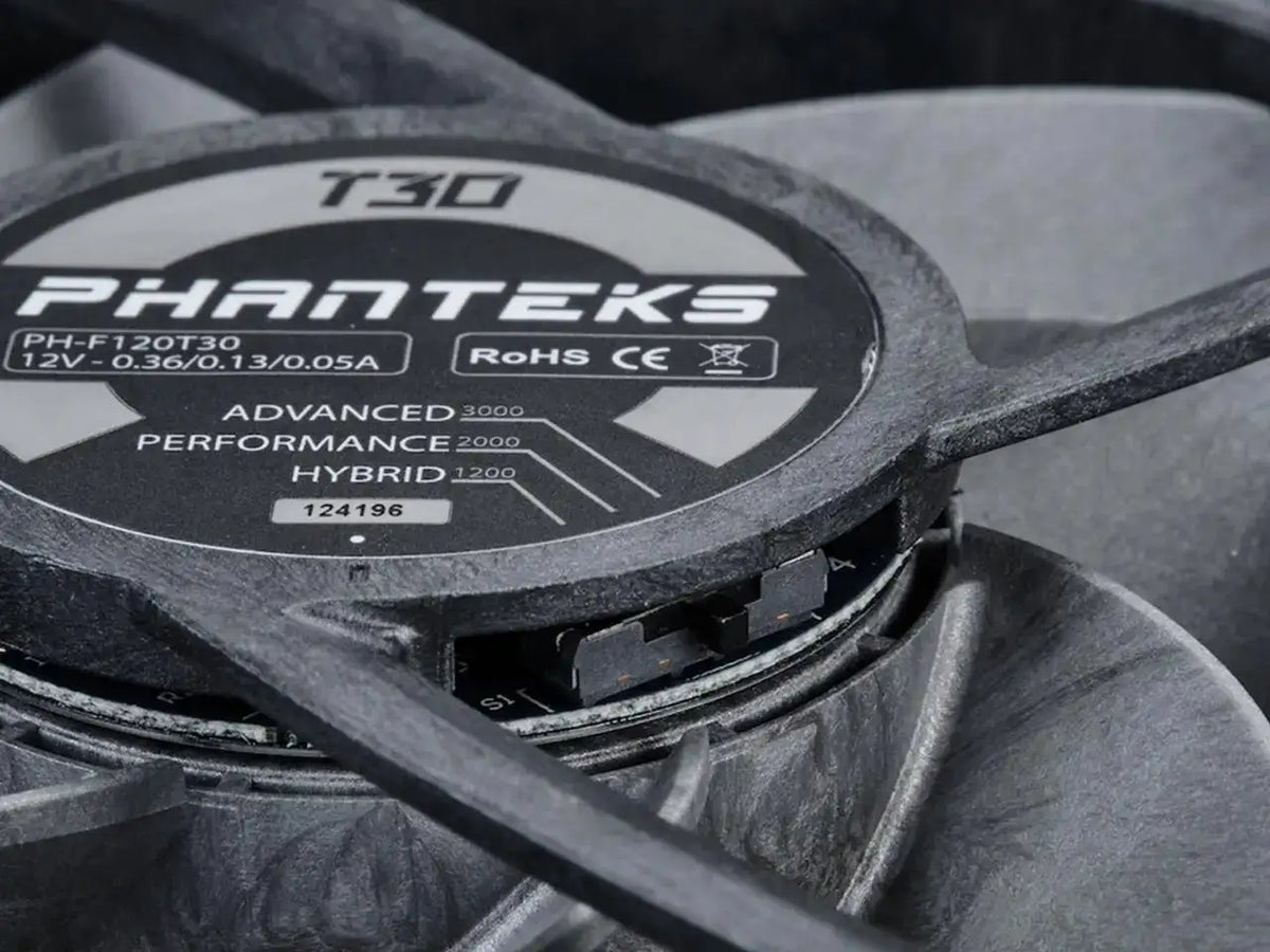 Phanteks T30-120 Fan Triple-Pack, premium high-performance fan, excellent sound quality, 4-pin PWM, multiple fan RPM modes, Black/Grey