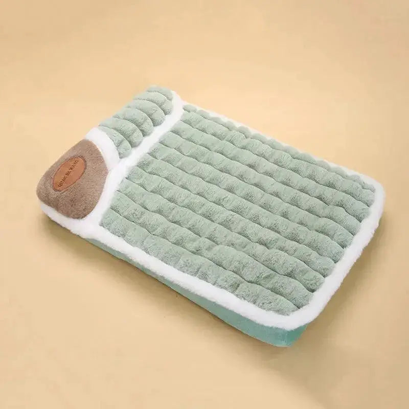 Cozy Winter Pet Cushion Fluffy Warm Nest for Cats and Dogs