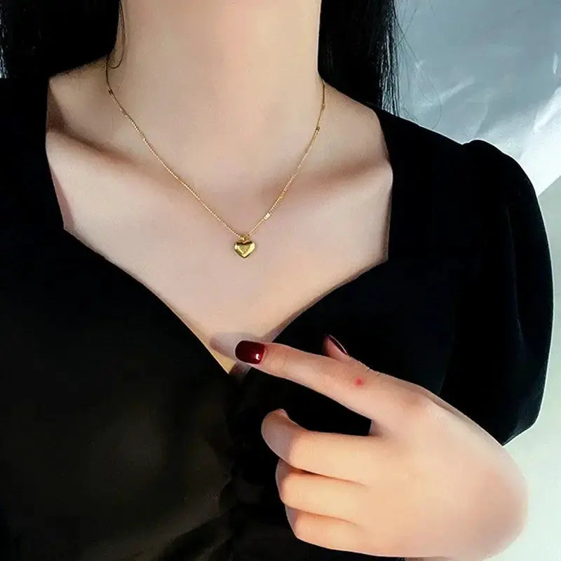 Trendy Gold Color Heart Pendant Choker Necklace For Women