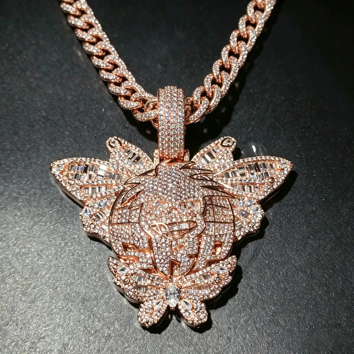 Full Diamond Iced‑Out Butterfly Cartoon Pendant Hip Hop — product view 4