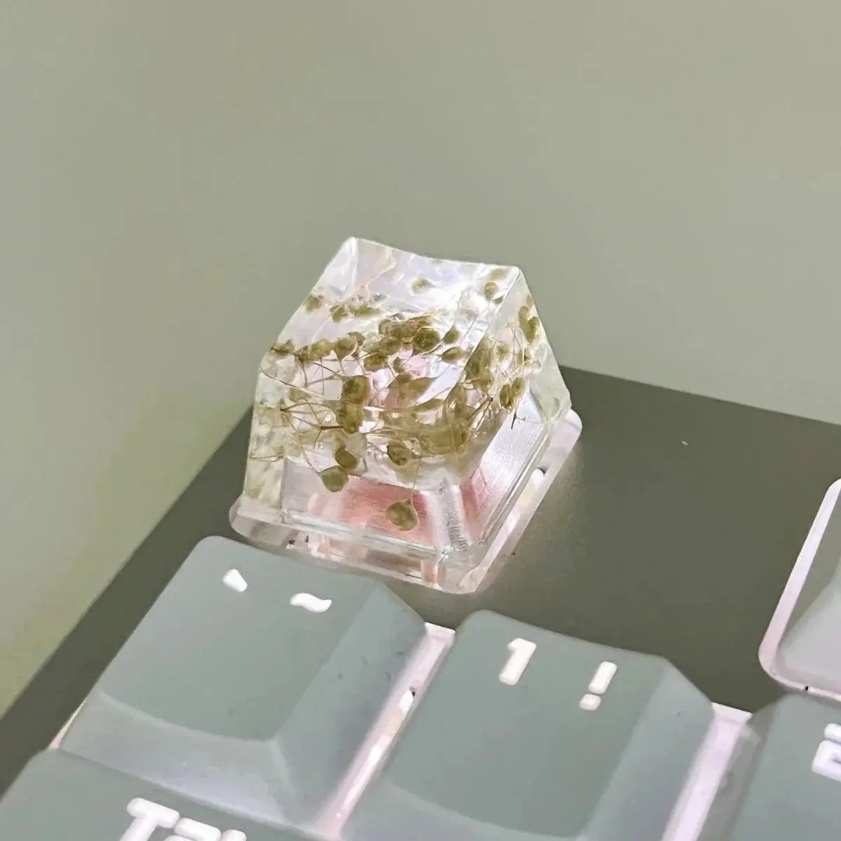 Translucent Leaves Epoxy Keycap Inspired By Nature