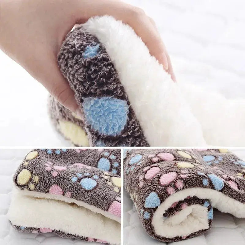 Cozy Pet Blanket Soft Warm Fleece Bear Pattern Pad Cover