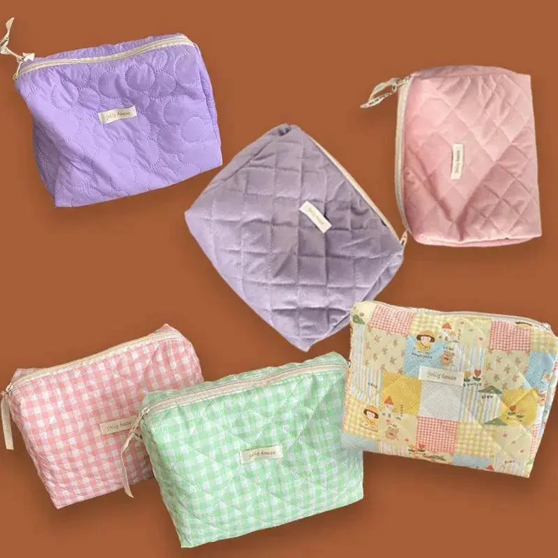 Modern Women's Stylish Travel Cosmetic Bag For Essentials