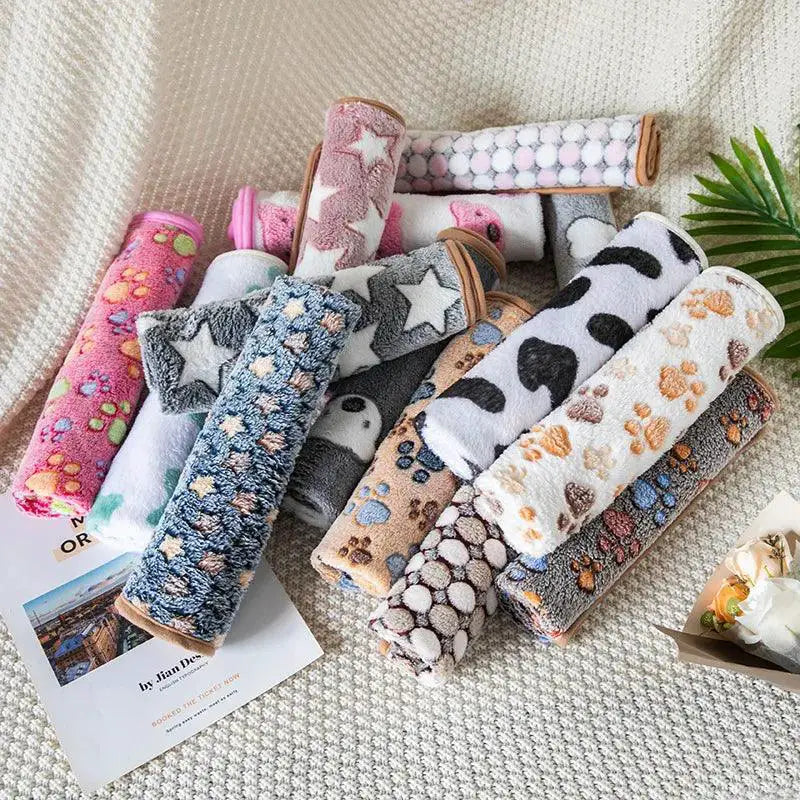 Cozy Pet Blanket Soft Plush Sleeping Mat For Dogs And Cats