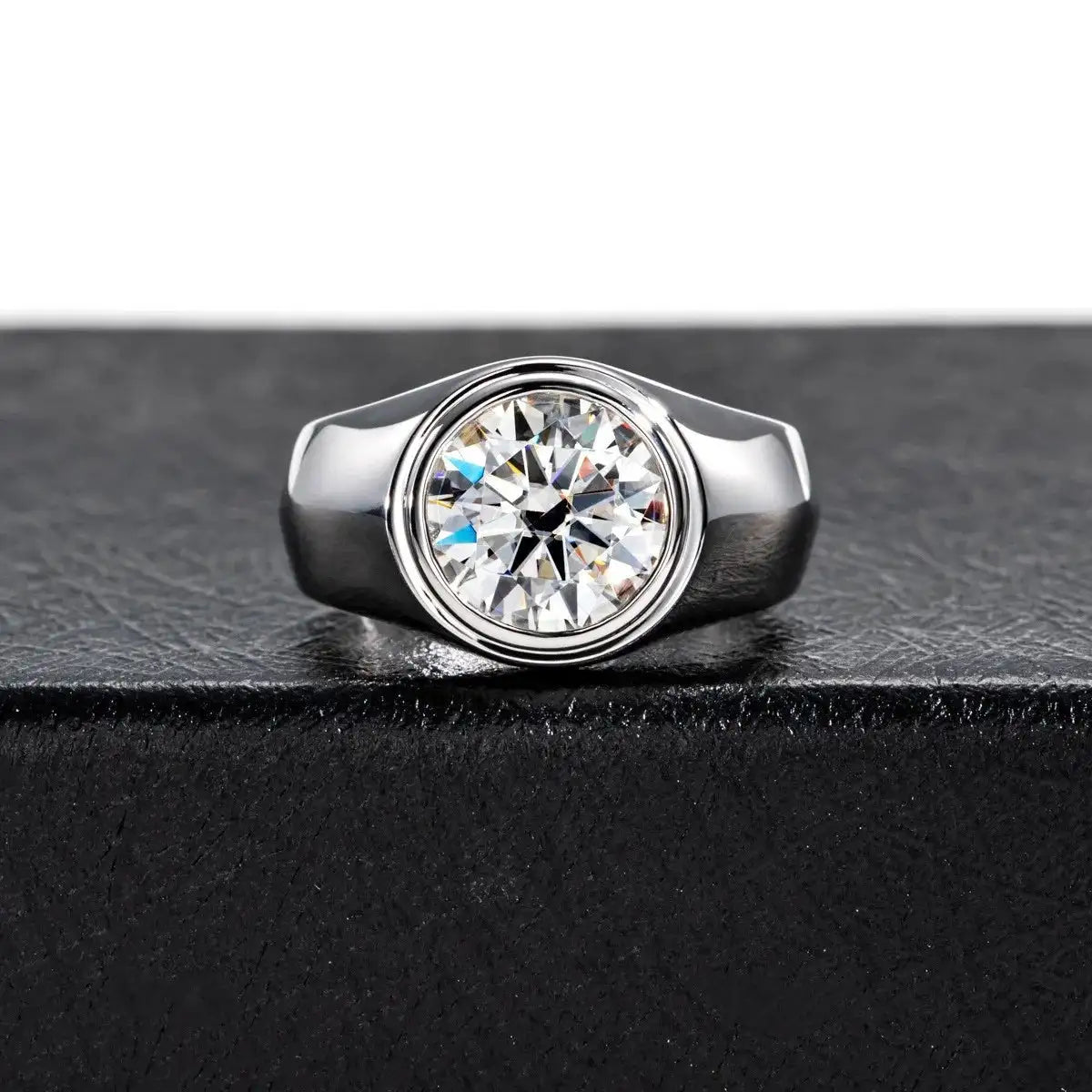 Unisex Moissanite Silver Ring Set — product image 4