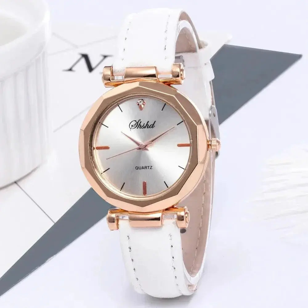 Gold Quartz Womens Wristwatch Elegant Style For Ladies
