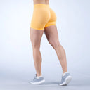 Women's Seamless Scrunch Butt Biker Shorts - Stylish Yoga Wear