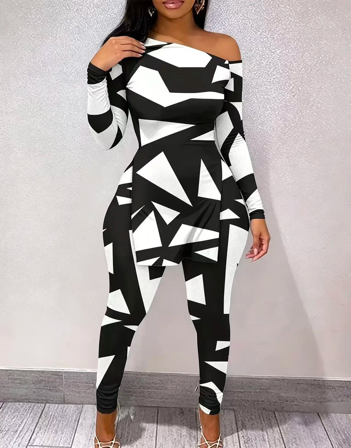 Plus Size Geometric Outfit Set