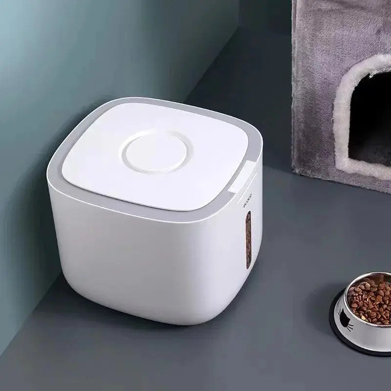 Airtight Pet Food Storage Container With Measuring Cup
