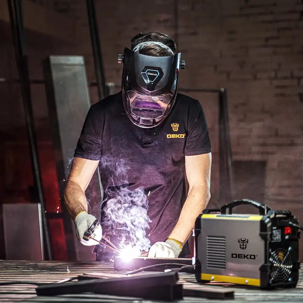 Solar Auto Darkening Welding Safe Mask - MZ236 United States product image