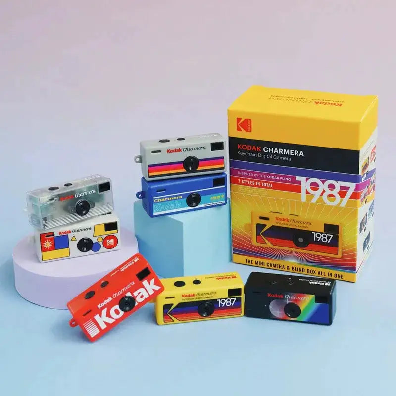 Kodak Charmera Keychain 35MM/F2.4 Digital Camera 1987 with Flash Mini Digital Camera 6 Colors Random Color Camera For Gift