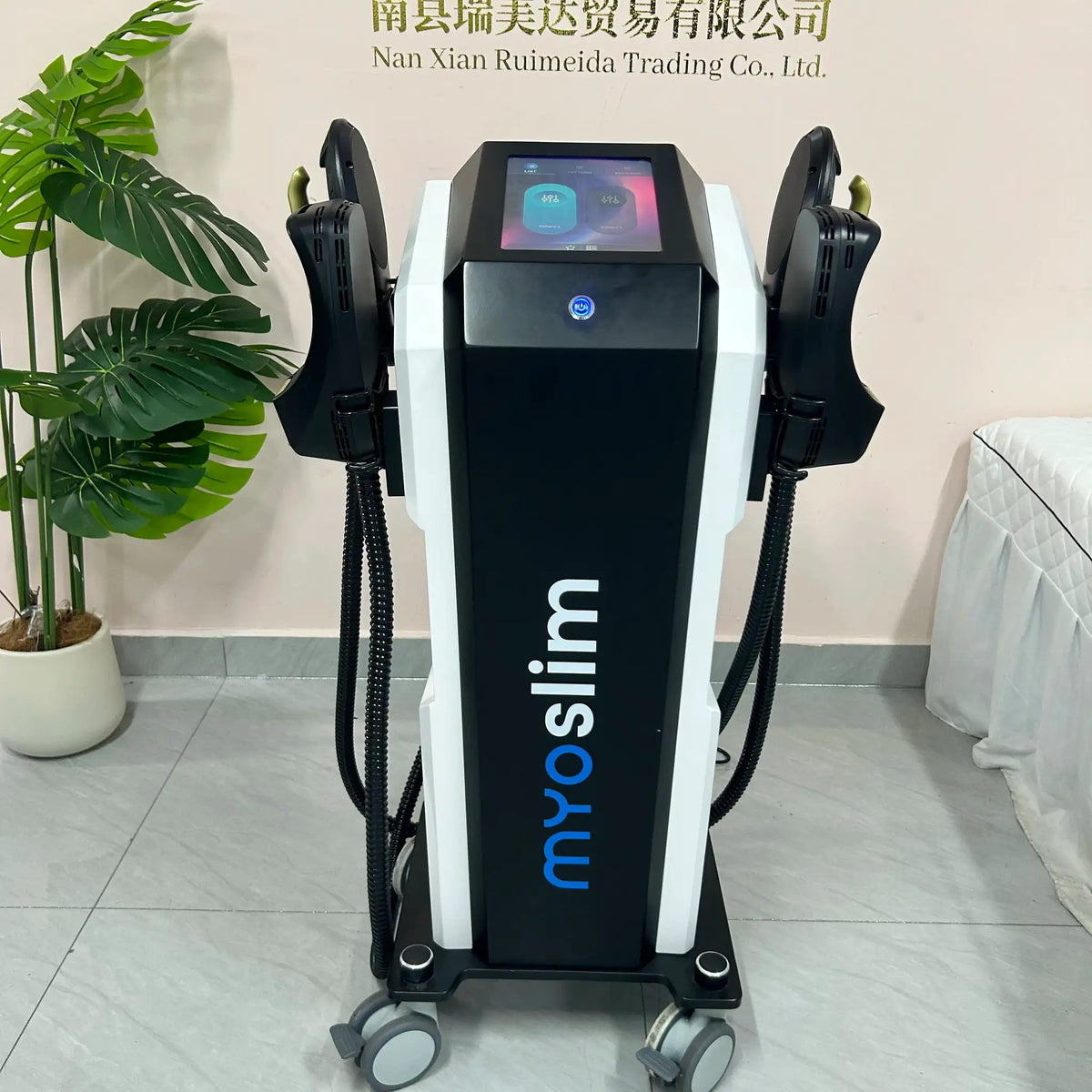 MYOslim EMS Muscle Stimulator HI-EMT Body Shaping Machine Muscle Toning Fat Burning 6500W for Professional Fitness Club Training