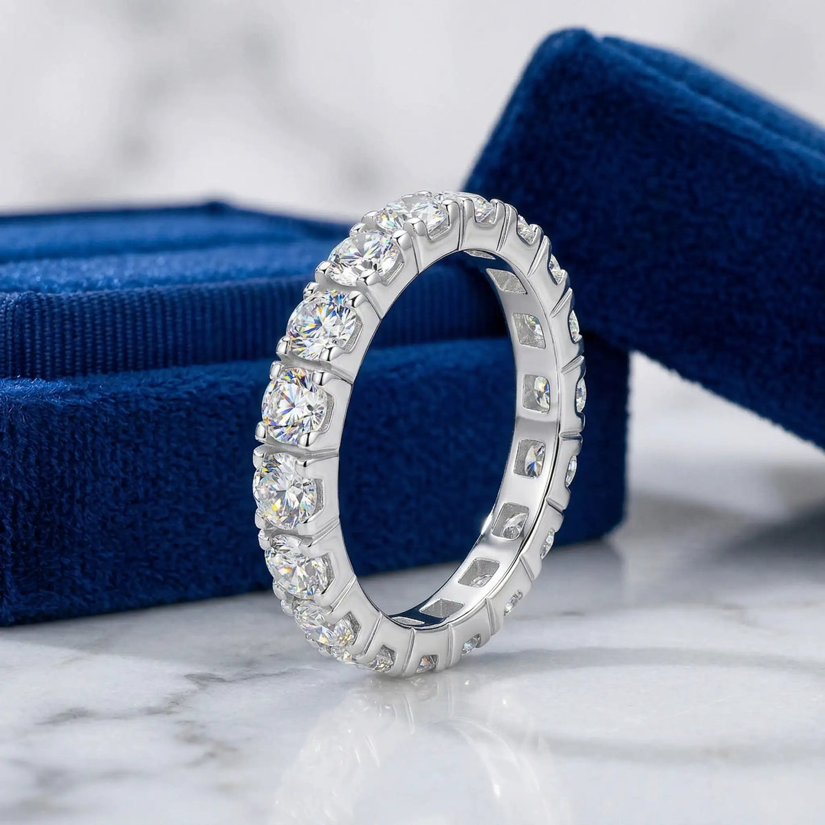 Exquisite Moissanite Anniversary Ring — product image 3