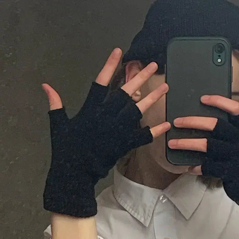 Black Short Half Finger Fingerless Knit Wrist Gloves 1 Pair