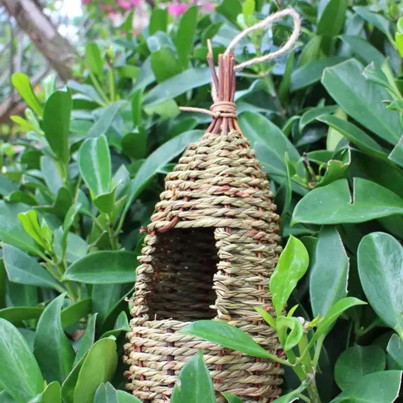 Natural Fiber Bird House Finch Nest Hut Straw Rope Shelter
