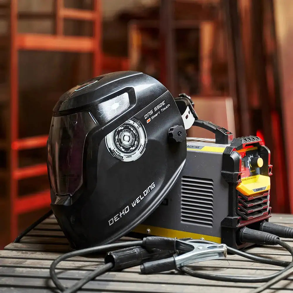 Solar Auto Darkening Welding Safe Mask - MZ238 United States product image