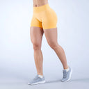 Women's Seamless Scrunch Butt Biker Shorts - Stylish Yoga Wear