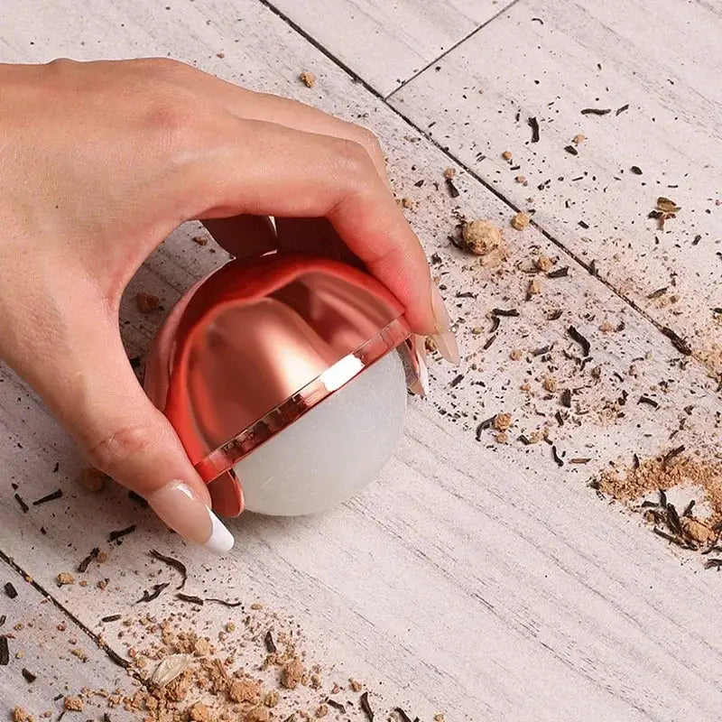 Clothes Dust Cleaning Ball Reusable Hair Remover Tool