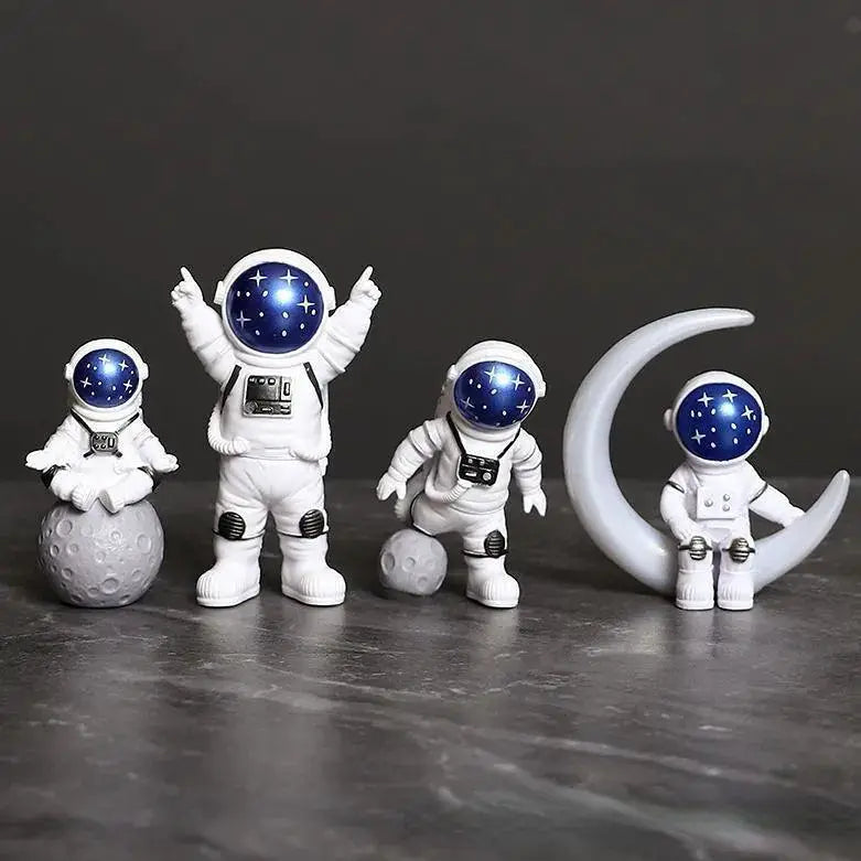 Astronaut Figure Statue Spaceman Sculpture Educational Decor