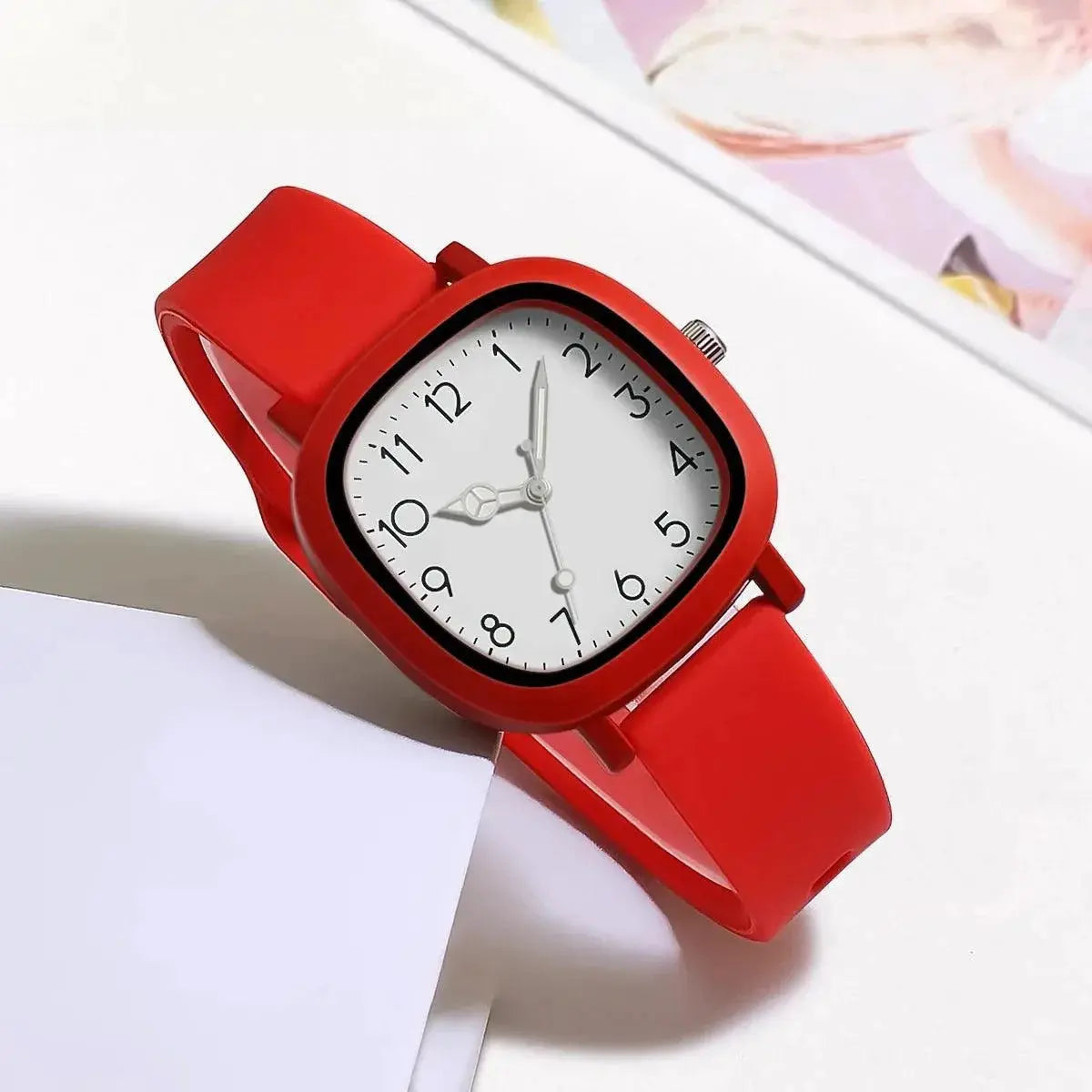 Stylish Square Dial Silicone Watch For Women Chic Timepiece
