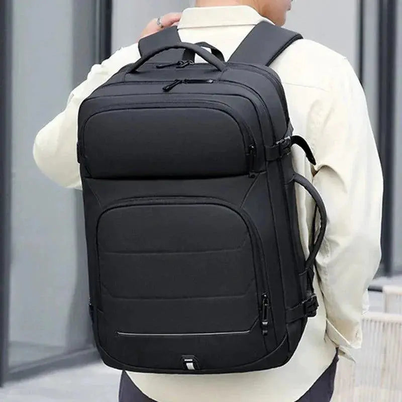 Waterproof 17 Inch Mens Laptop Backpack With USB Charging