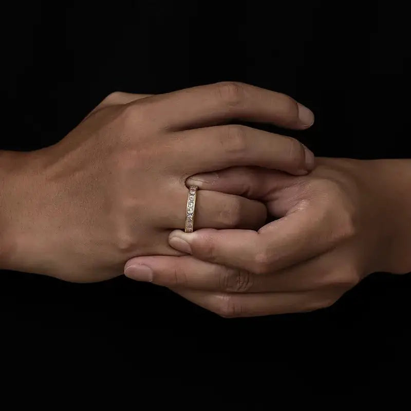 Luxury Zircon Full Circle Couple Ring — product image 4