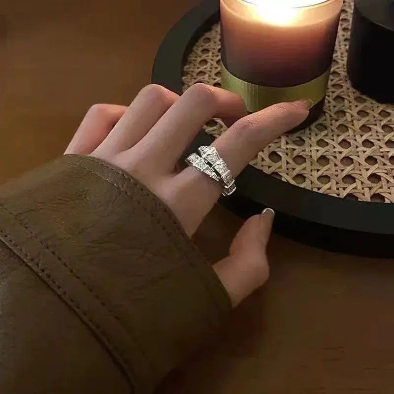 Luxury Crystal Snake Ring Exquisite Zircon Jewelry