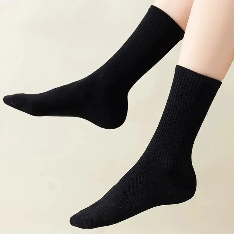 Vibrant Harajuku Men's Socks for Stylish Urban Comfort