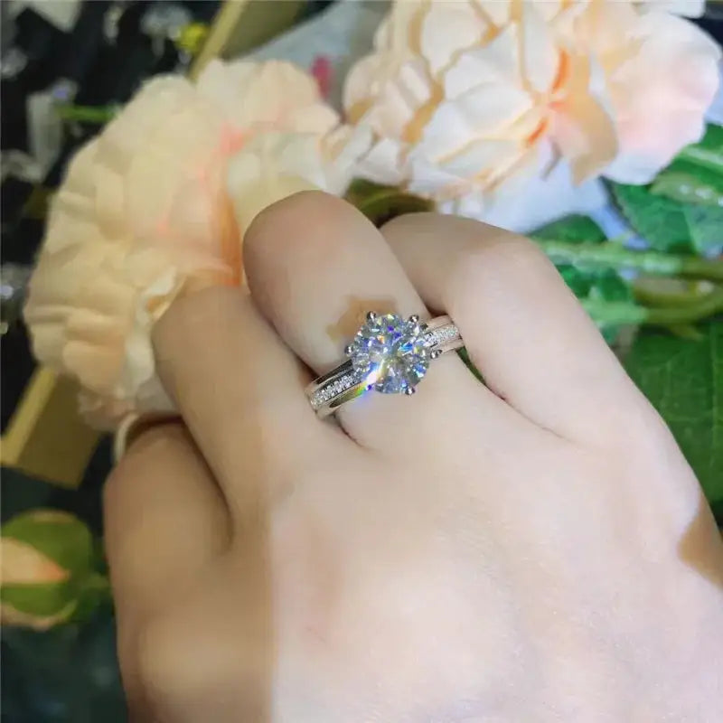 Flower-bud zircon ring with contrasting metal-tone detailing