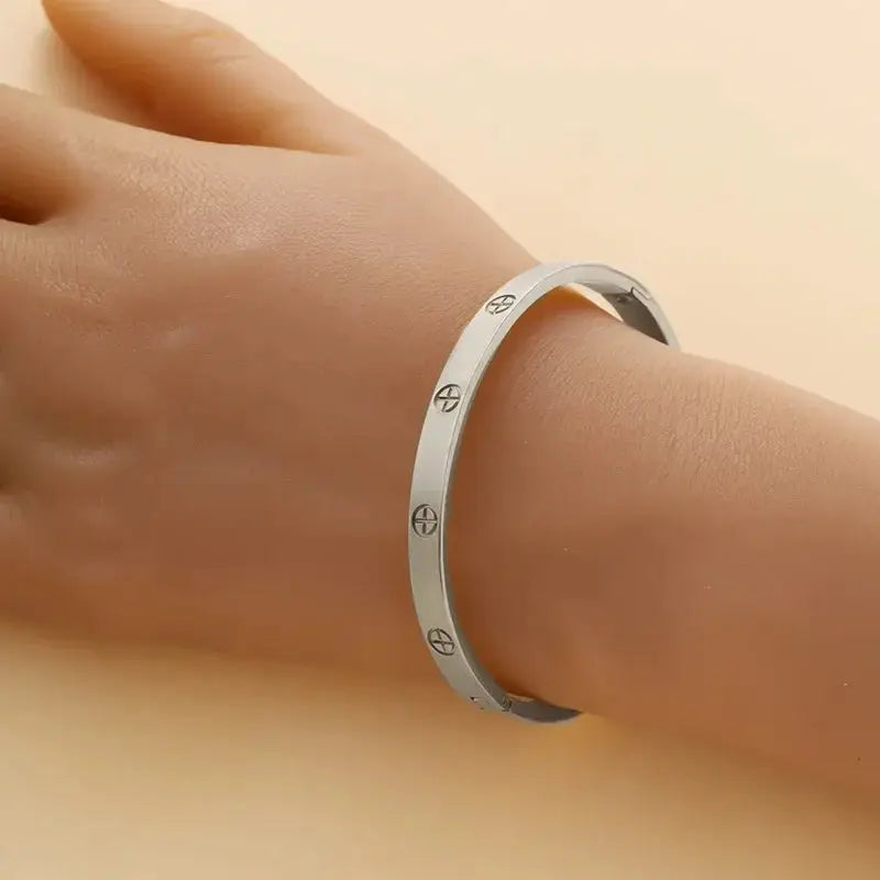 European American Stainless Steel Cross Pattern Bracelet