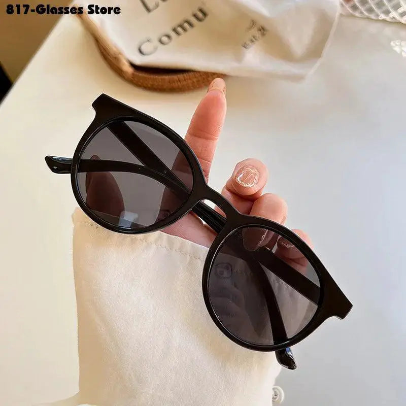 Trendy 2024 Vintage Round Womens Sunglasses UV400 Protection