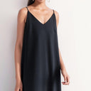 Slimming V-Neck Midi Dress Chic Comfort Stylish Fit