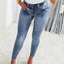 Flattering High-Waist Jeans For Women