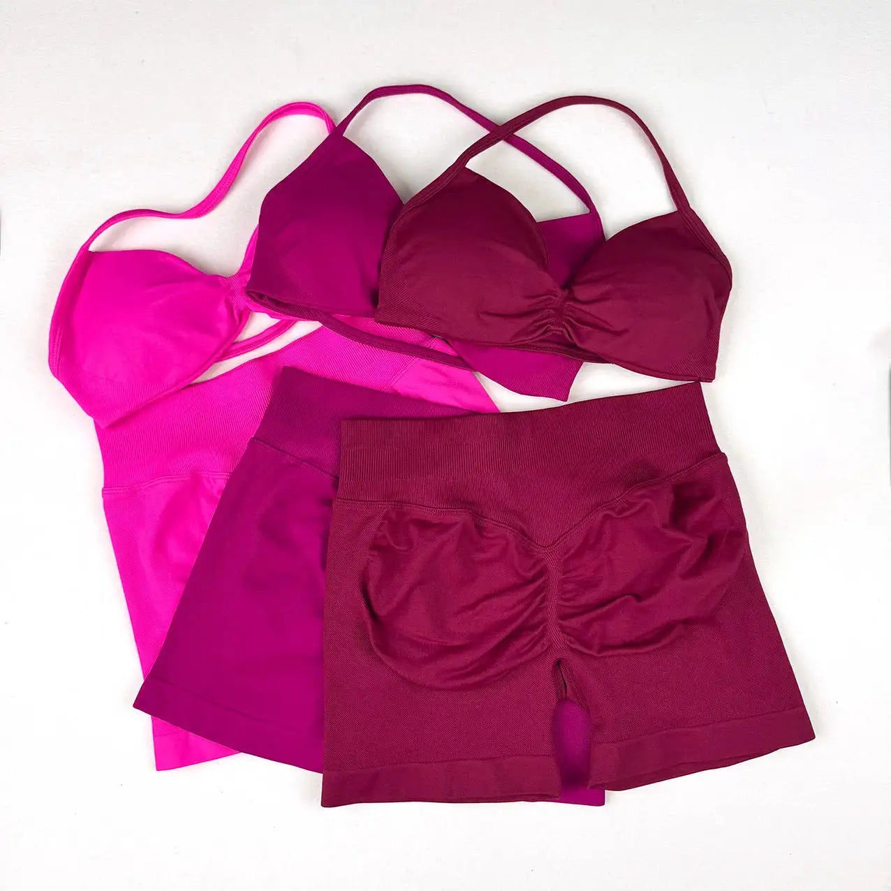 Seamless 2 Pieces Strappy Yoga Halter Bras Sets Scrunch Butt Sports Shorts Quick Dry Backless Gym Crop Tops with Pad Push Up Set